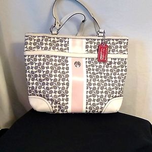 HOST PICK! VTG Coach leather bag in gray/pink/cream with cherry red lining